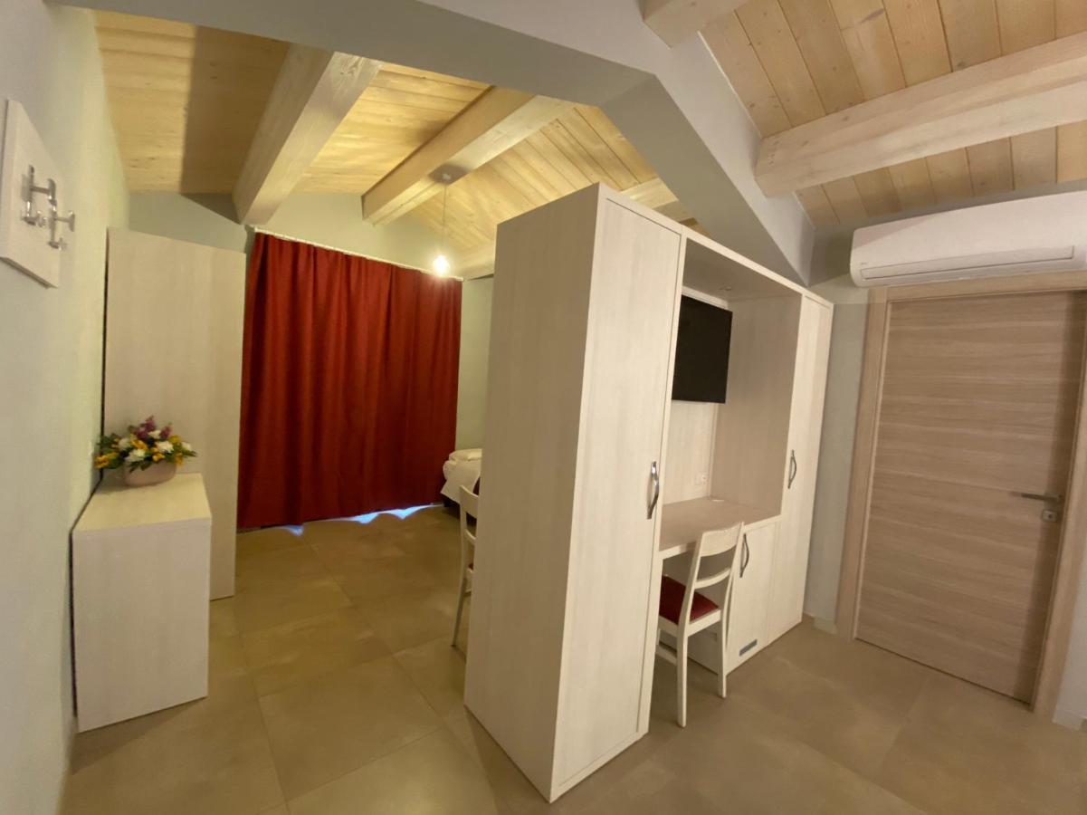 Il Villino Agriturismo B&B Belforte del Chienti Экстерьер фото
