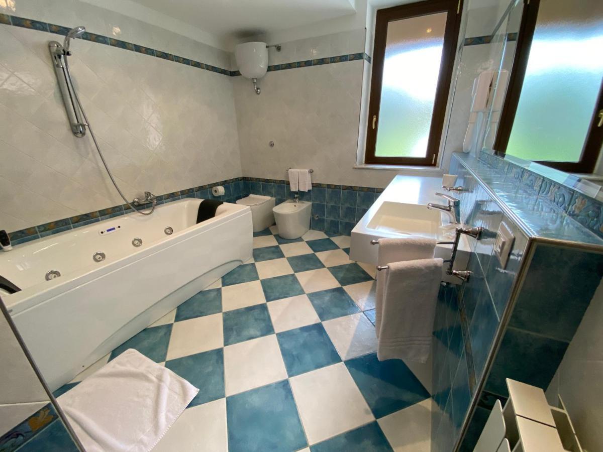 Il Villino Agriturismo B&B Belforte del Chienti Экстерьер фото