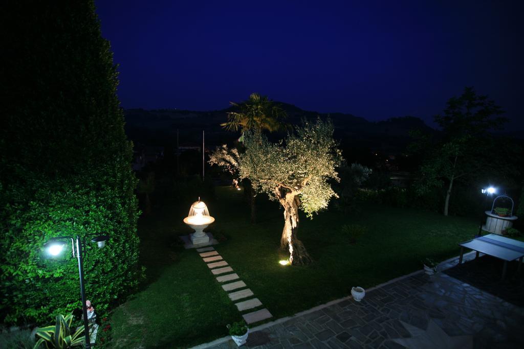 Il Villino Agriturismo B&B Belforte del Chienti Экстерьер фото