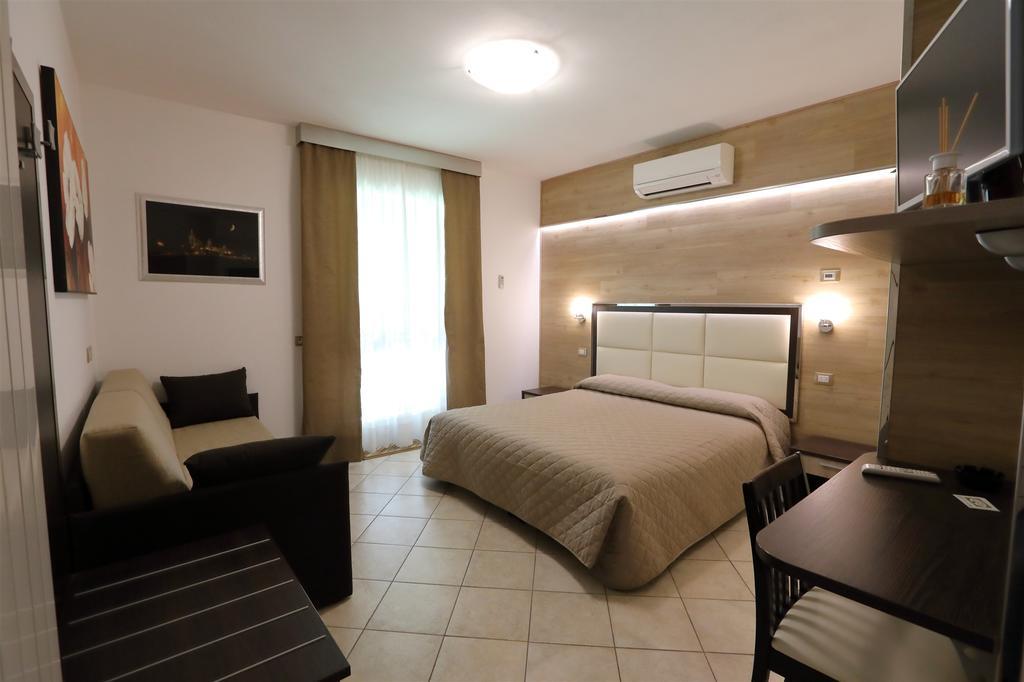 Il Villino Agriturismo B&B Belforte del Chienti Экстерьер фото