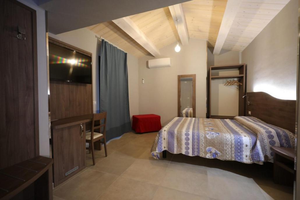 Il Villino Agriturismo B&B Belforte del Chienti Экстерьер фото
